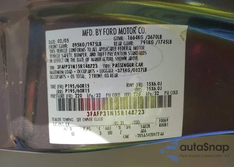 2005 Ford Focus Zx3 z USA, uszkodzony, nr VIN 3FAFP31N15R148723